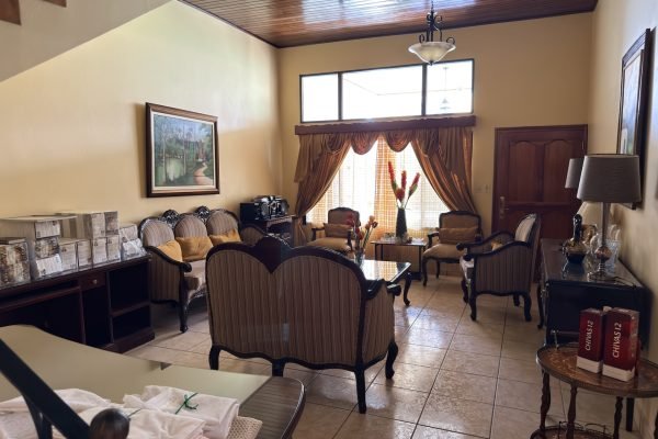 Fachada Casa El Hogar 7500000